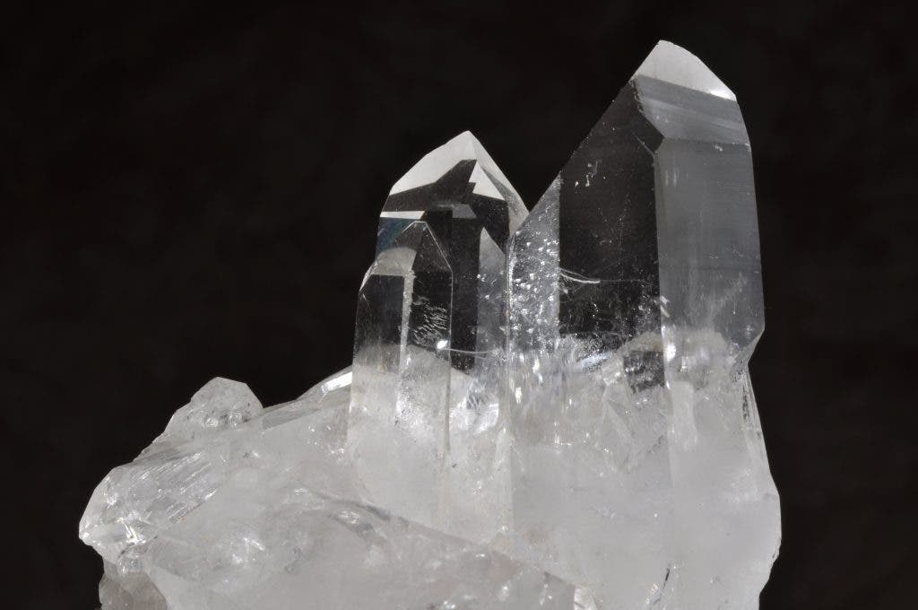 Quartz mineral for international buyers